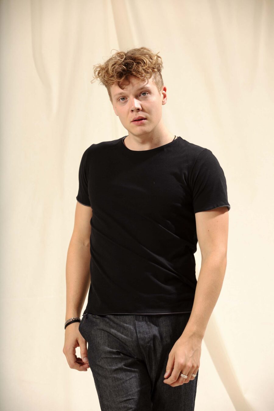 wendeshirt schwarz grau