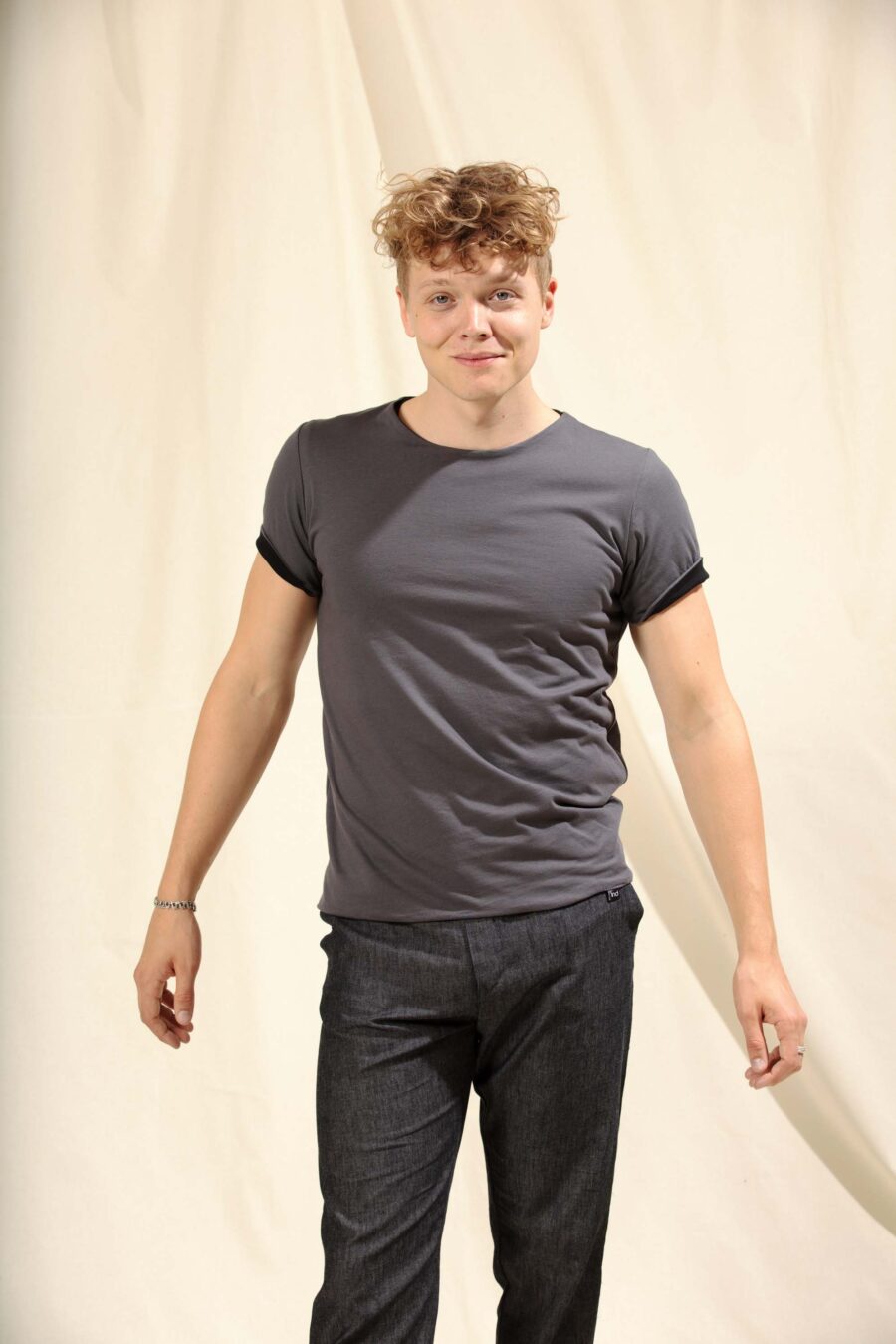 wendeshirt schwarz grau